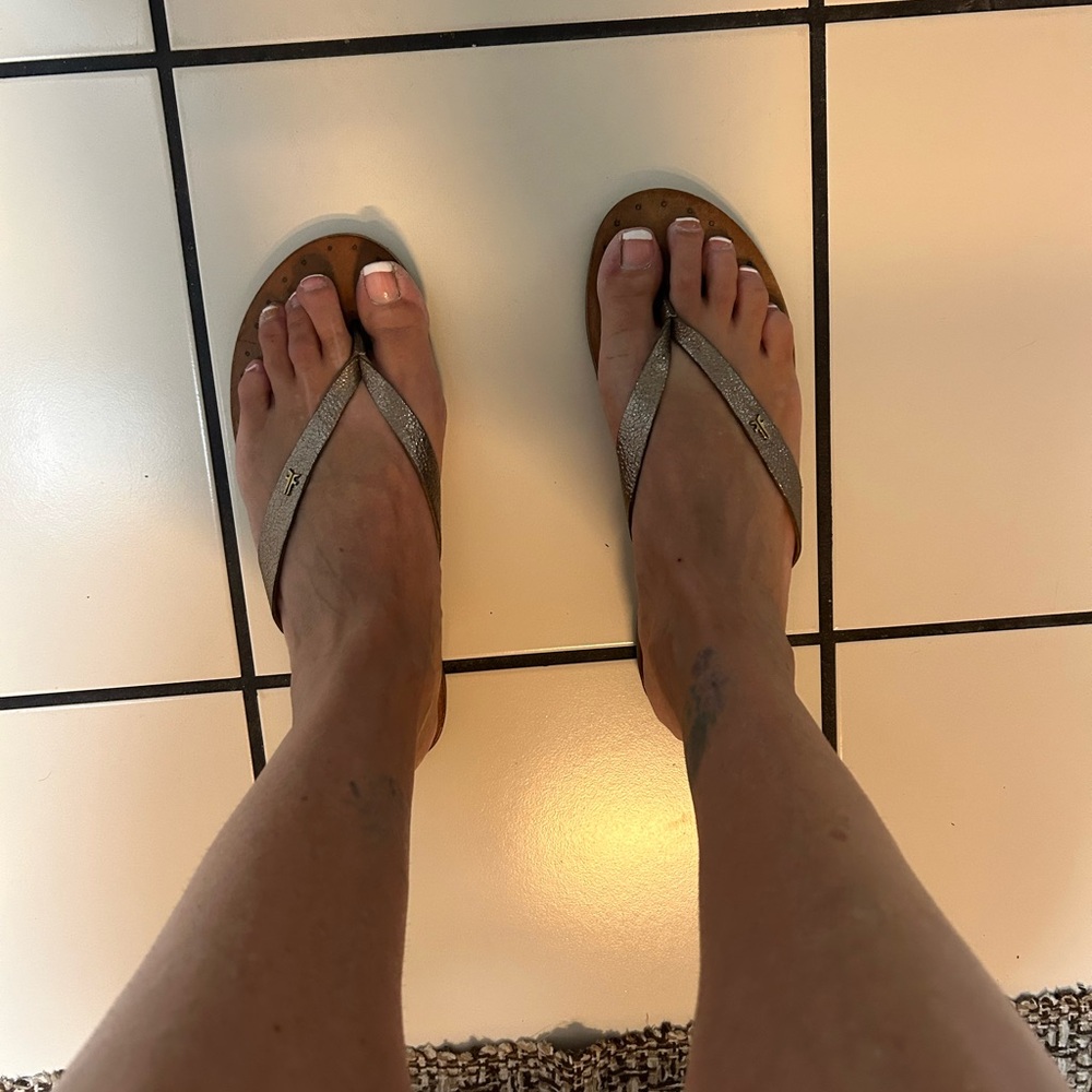 FRYE AND CO. Silver Glitter Sandals 9.5 - Picture 2 of 6